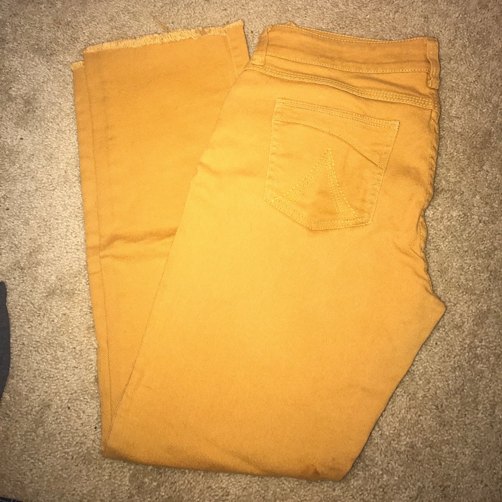 Mustard skinnies
